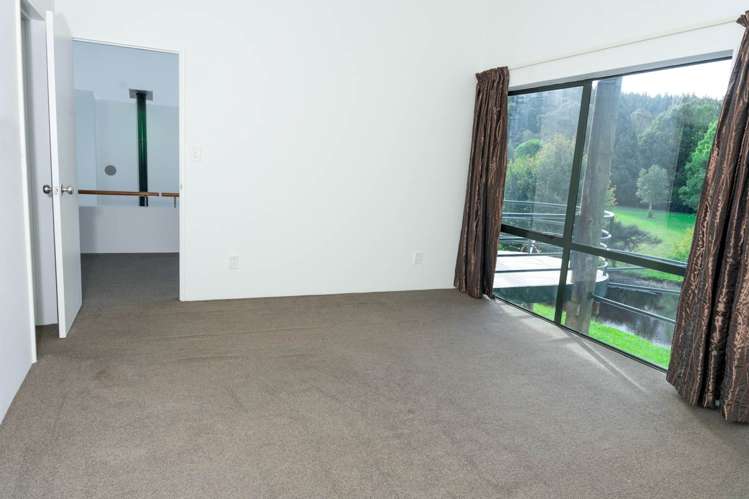 45 Croft Lane Riverhead_11