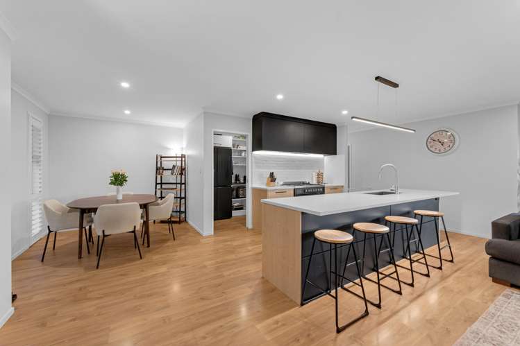 100 HITCHEN ROAD_5