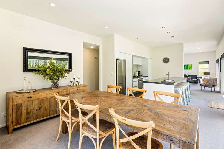 703b Ridge Road Riverhead_18