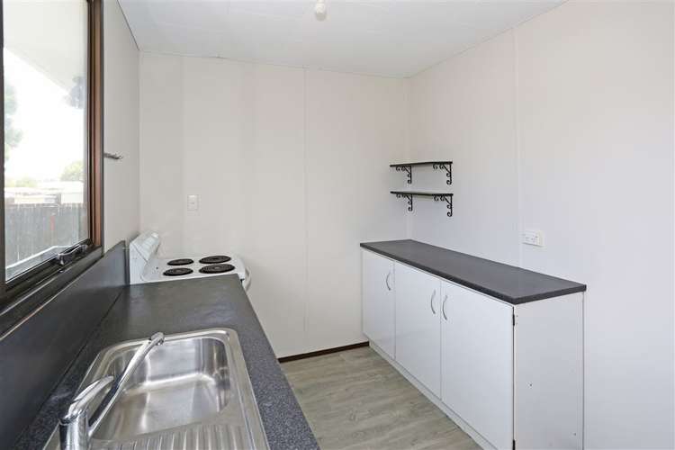 61 Heathdale Crescent Papakura_5