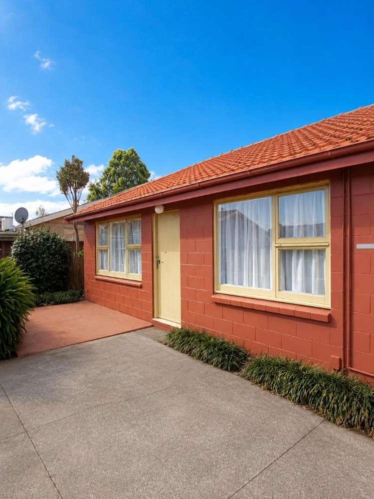 2/8 Stanmore Road 1477_0