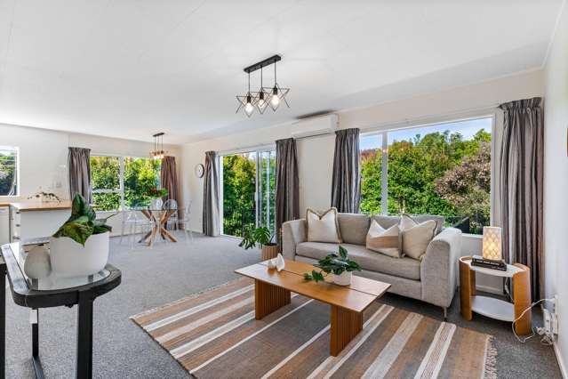 41 Meadowvale Rise Titirangi_2