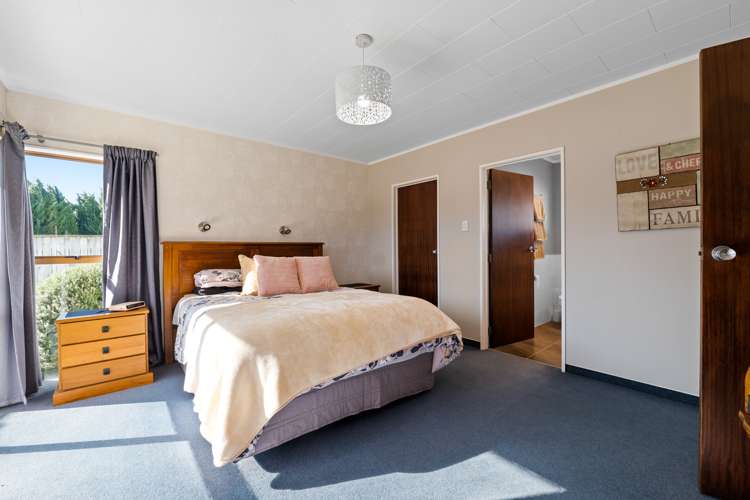 15 Quin Crescent Hawera_12