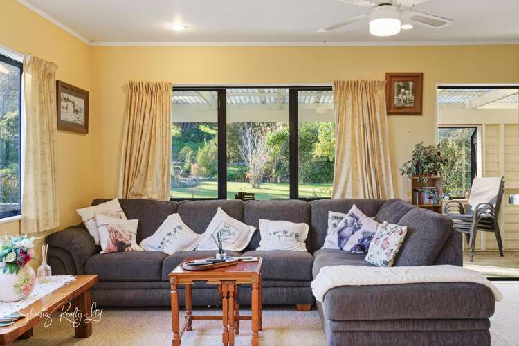 1181 State Highway 12 Maungaturoto_11