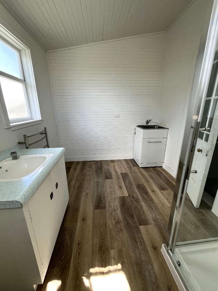 100A Broadway 10114_7