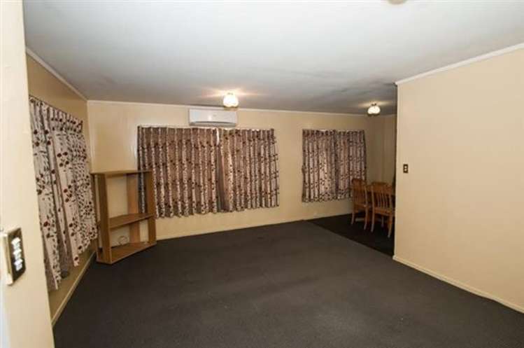 1/10 Westward Ho Glen Eden_8