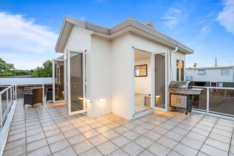 1019A Whangaparaoa Road Manly_22
