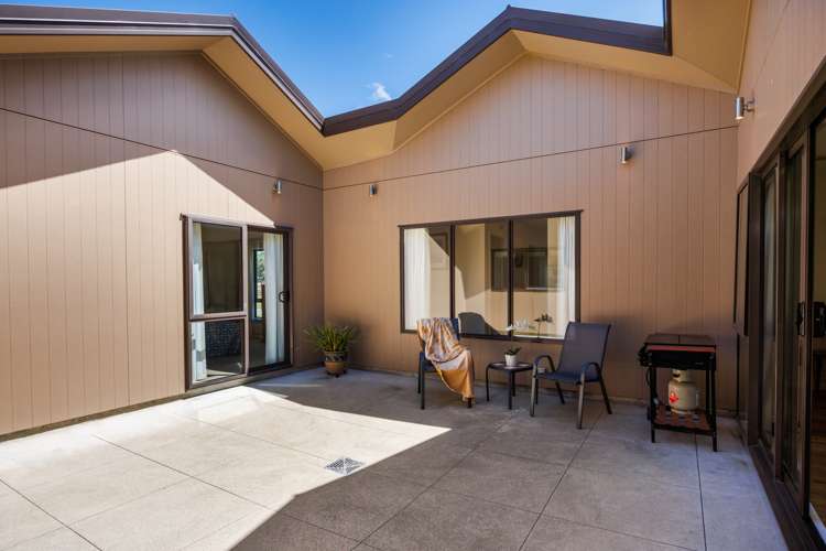 1078 Roberts Line Bunnythorpe_21