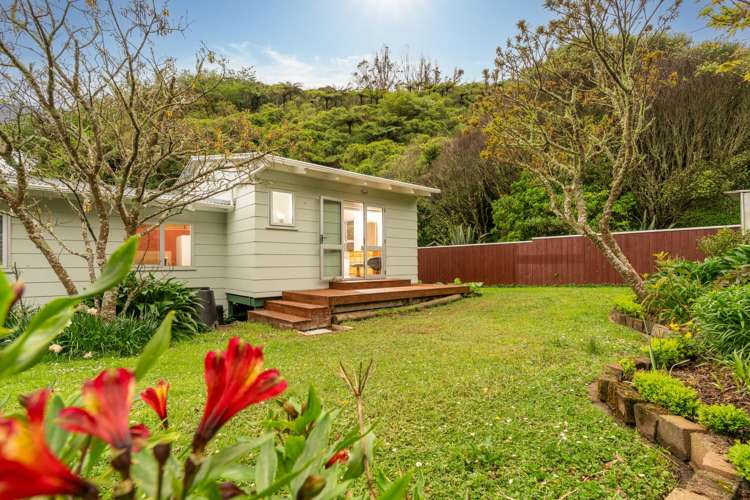 12 Fiona Grove Karori_14