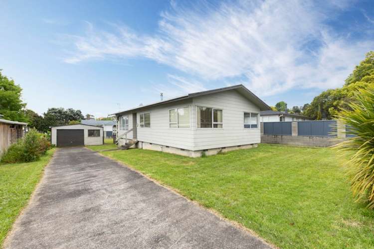 5 John F Kennedy Place Glen Eden_2