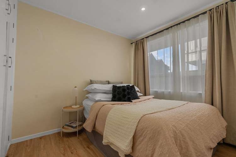 Flat 1/27 Oxley Avenue St. Albans_11