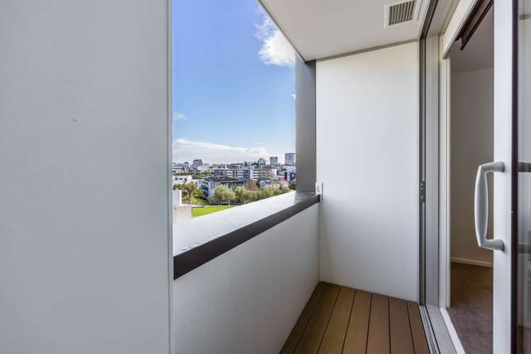 202/15 Rendall Place Eden Terrace_16