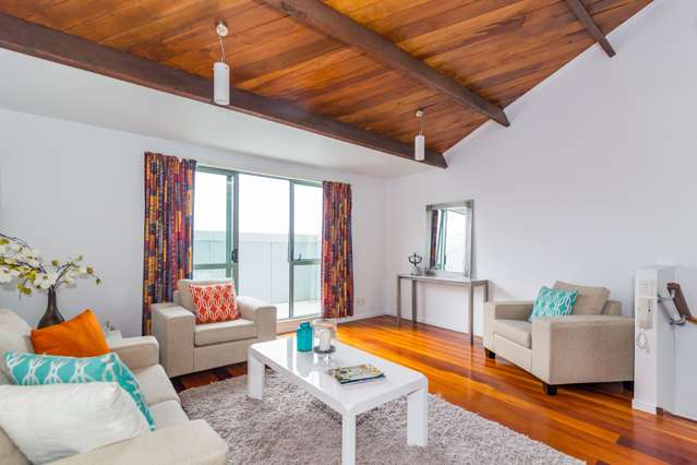 8/220 Thorndon Quay Pipitea_1