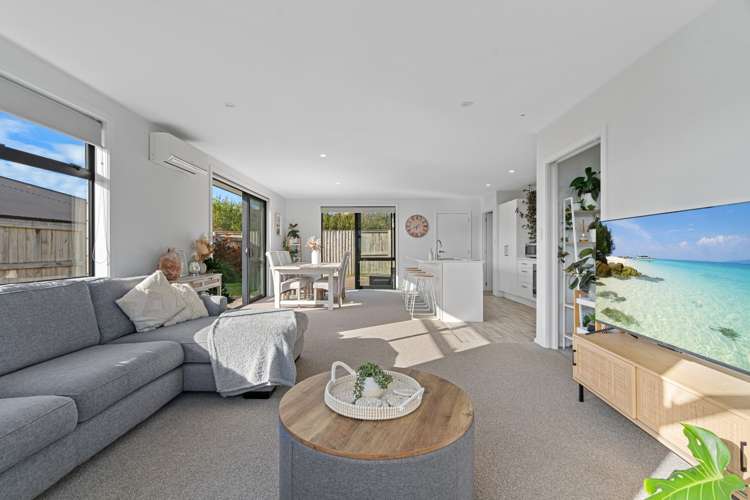 25 Awataha Crescent Pyes Pa_4