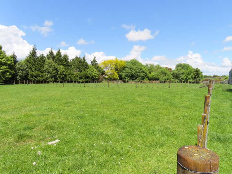 34 Short Road Pahiatua_21