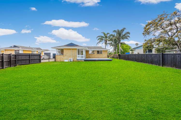 23 Eccles Place Otara_15