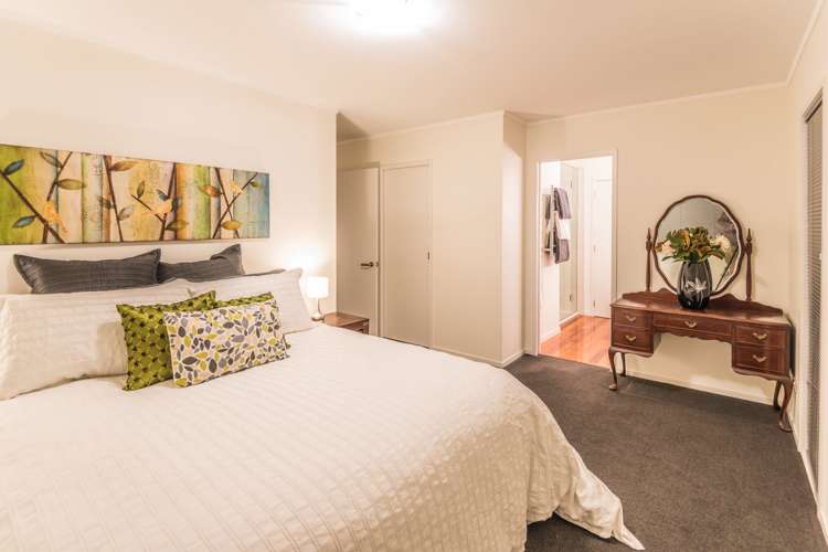 8 Montgomery Crescent Cockle Bay_12