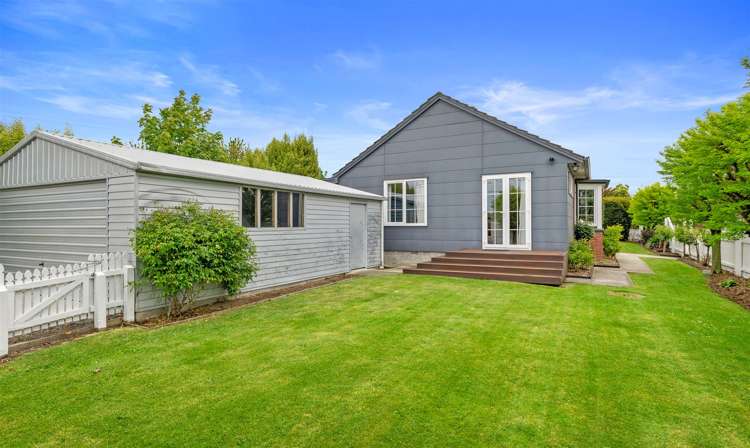 30 Achilles Street Burwood_14