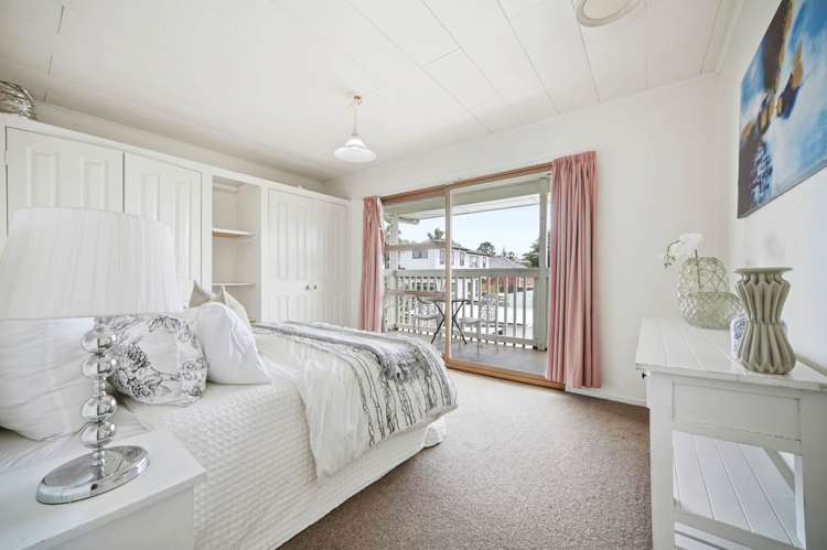 28 Gossamer Drive Pakuranga Heights_22