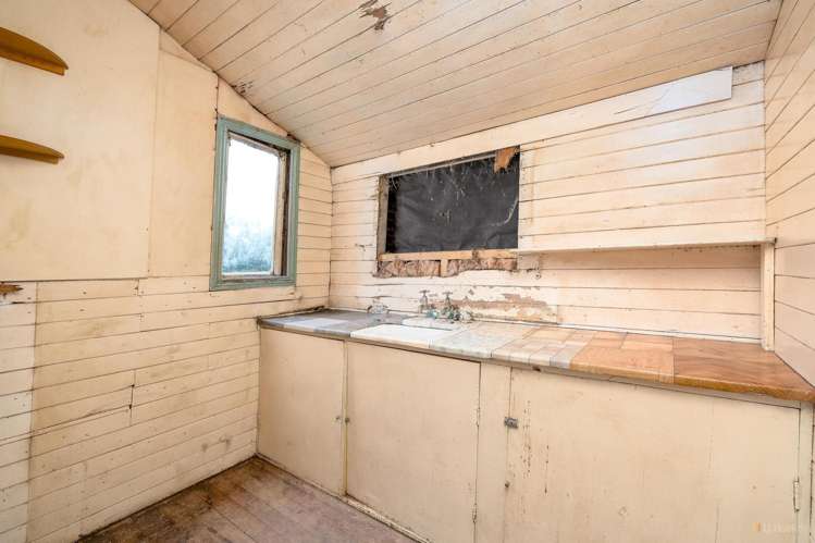 7 Holmes Street Waimate_11