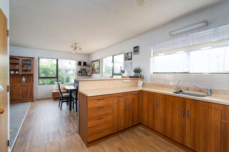 1 Gladstone Grove Richmond Heights_5