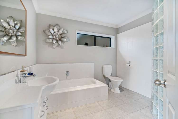 32a Covil Avenue Te Atatu South_13