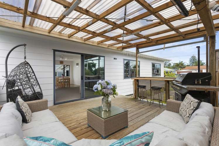 2 Mary Keane Lane Parakai_1