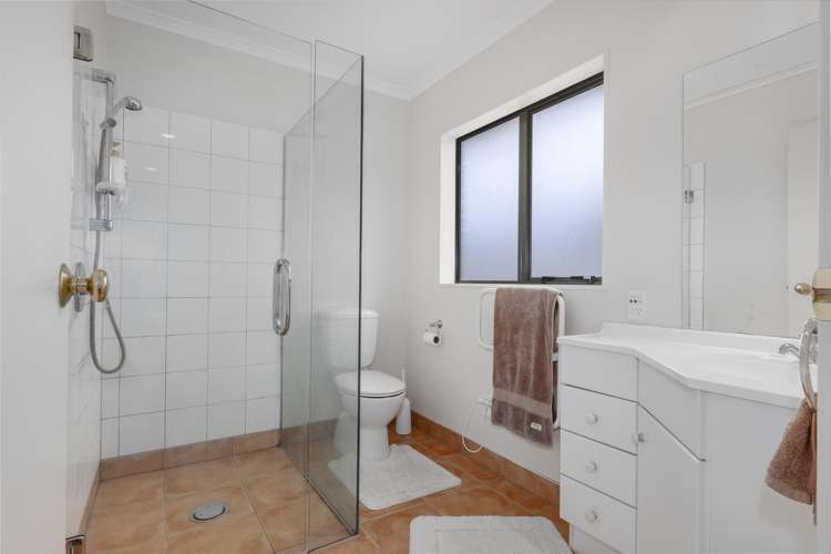 22 Lorna Irene Drive Raumati South_8