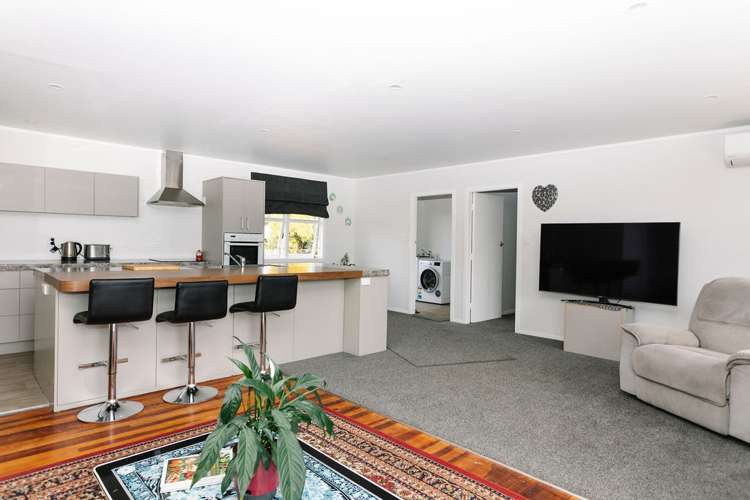 17 Victor Street Dannevirke_5