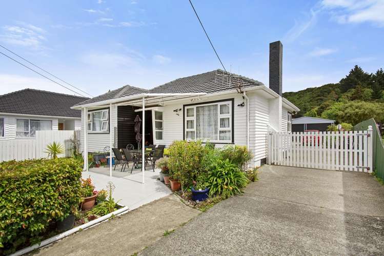 11 Wainuiomata Road_0