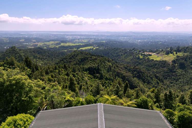 5 Brabant Road Waiatarua_24