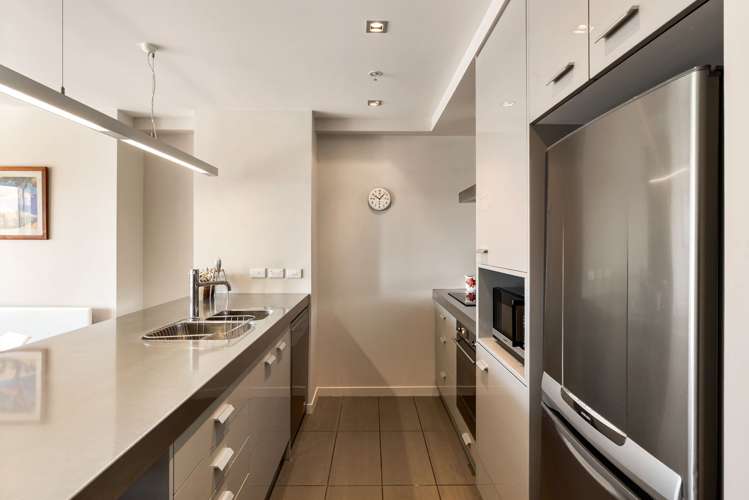 7i/82 Cable Street Te Aro_12