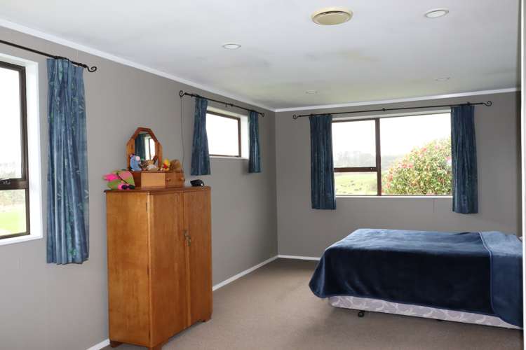 772 Upland Road Egmont Village_13