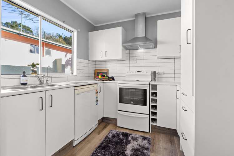 2/159A Manuka Road Bayview_7
