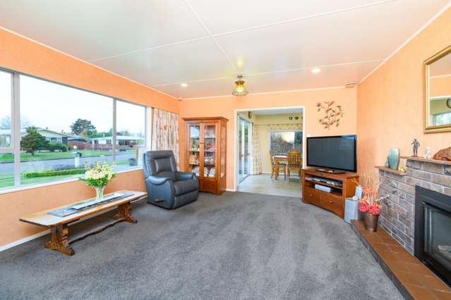 70 Sherwill Street West Feilding_1