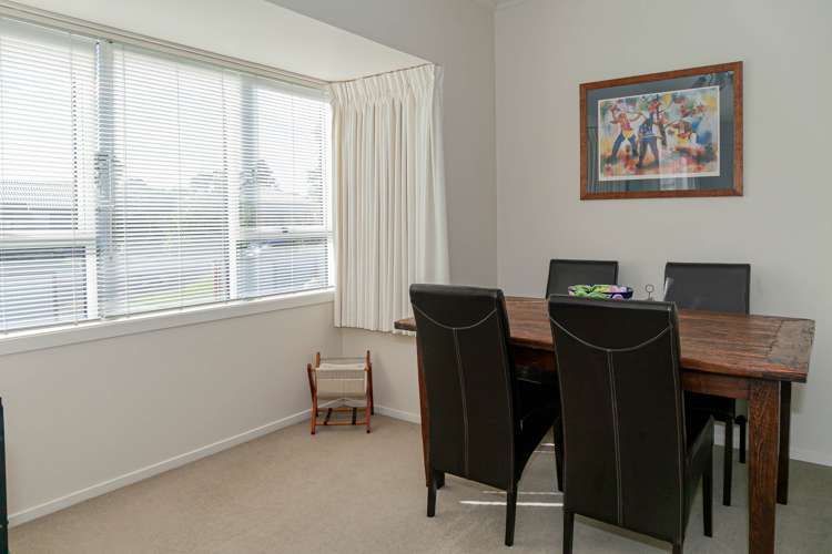 27 Feary Crescent Takaka_3