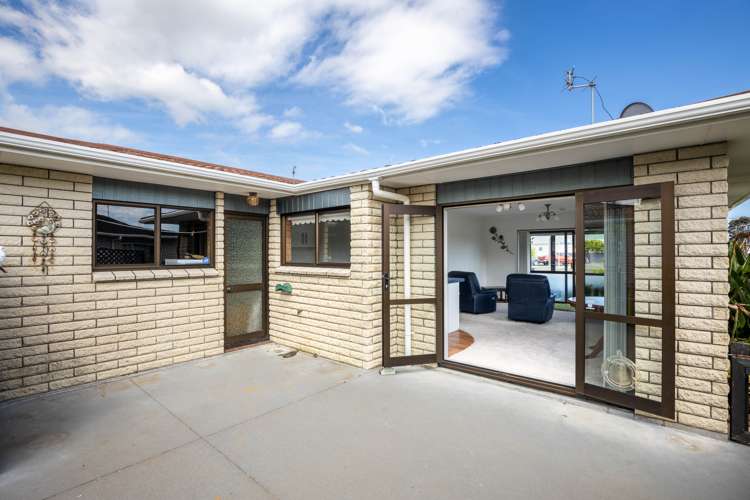 11 Tukapa Street Westown_10