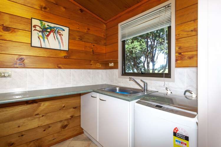 444 Onemana Drive Onemana_21