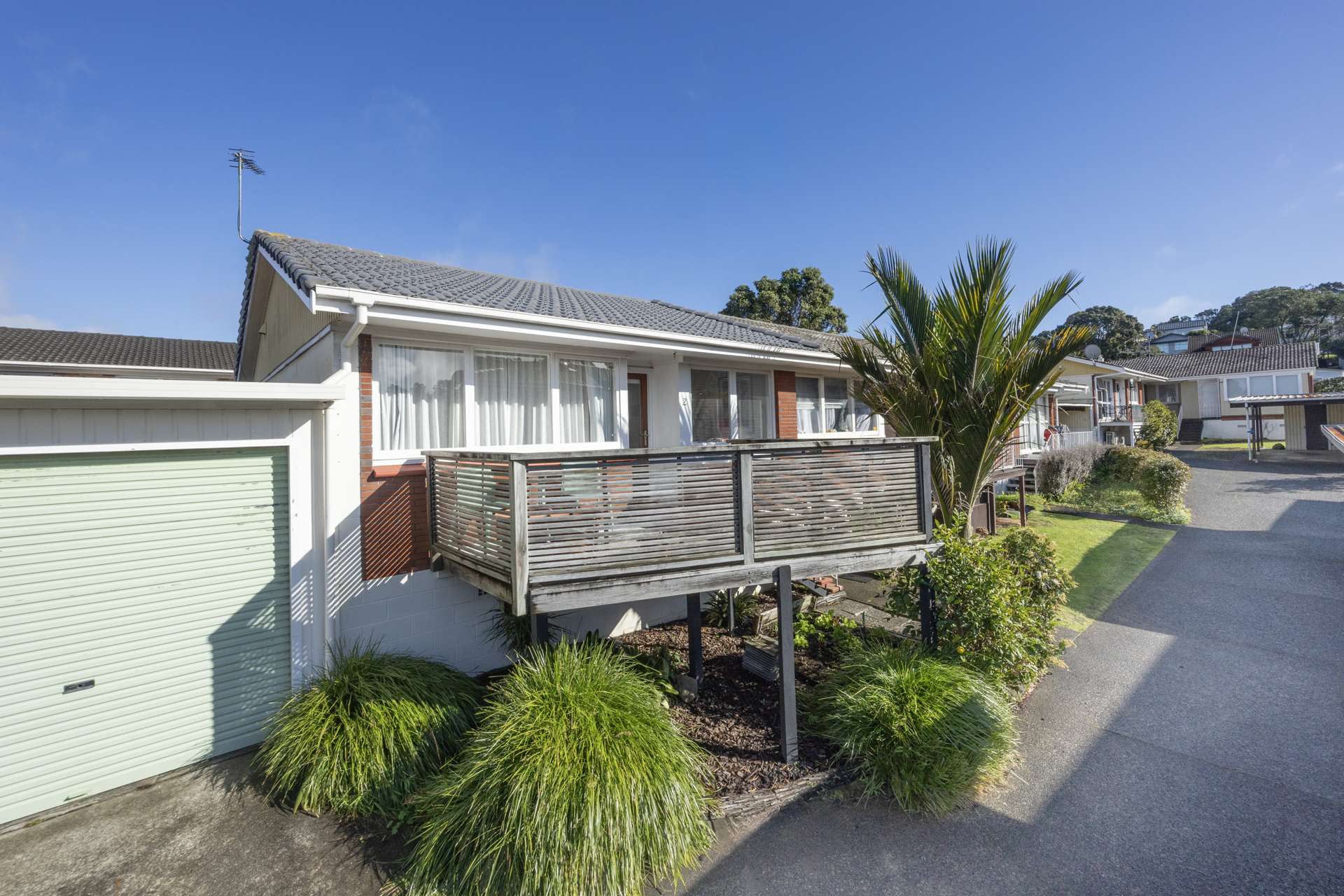 2/44 Turama Road Royal Oak_0