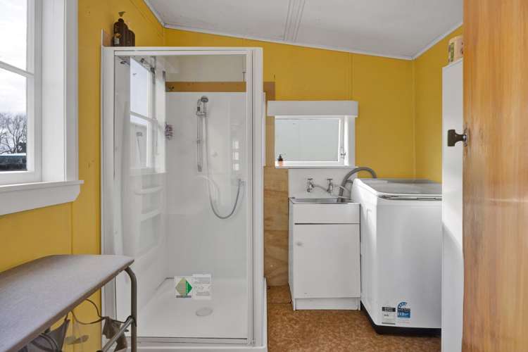 4 Kerry Lane Hawera_21