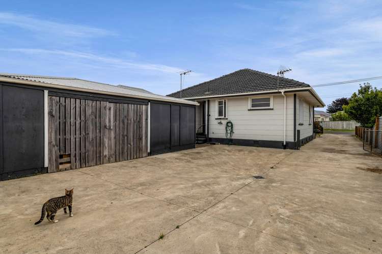 60 Egmont Street Hawera_21