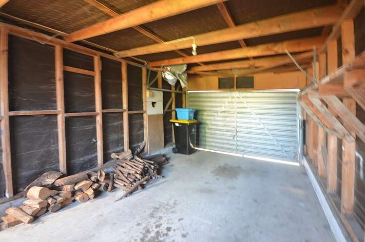 19a Millers Road Brookfield_13