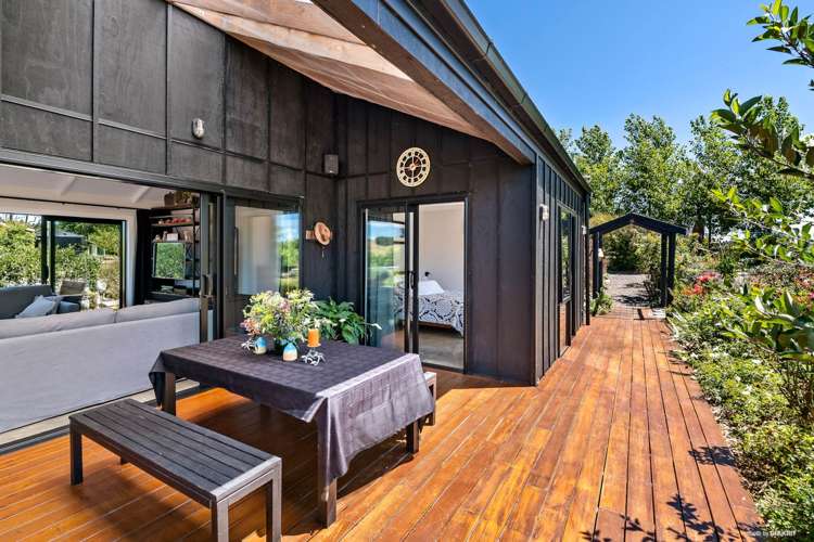 42 Arone Way Wainui_9