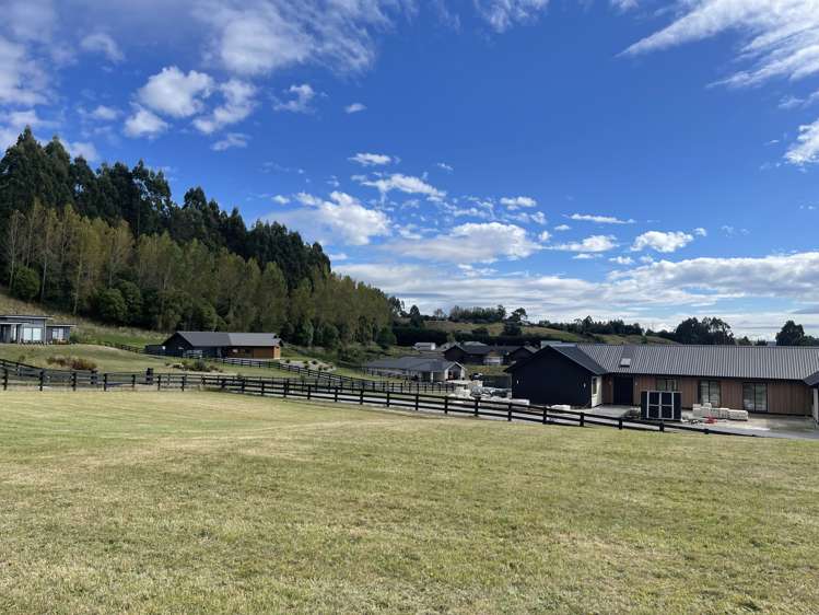 17 Lochinvar Lane Acacia Bay_10