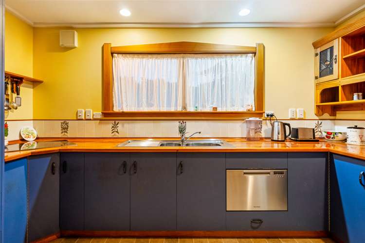 154 Gear Road Te Horo_6