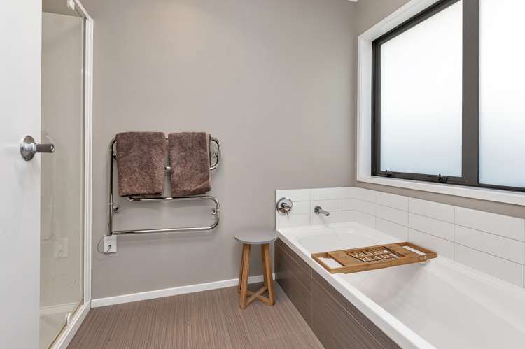 3 Sando Way One Tree Point_15