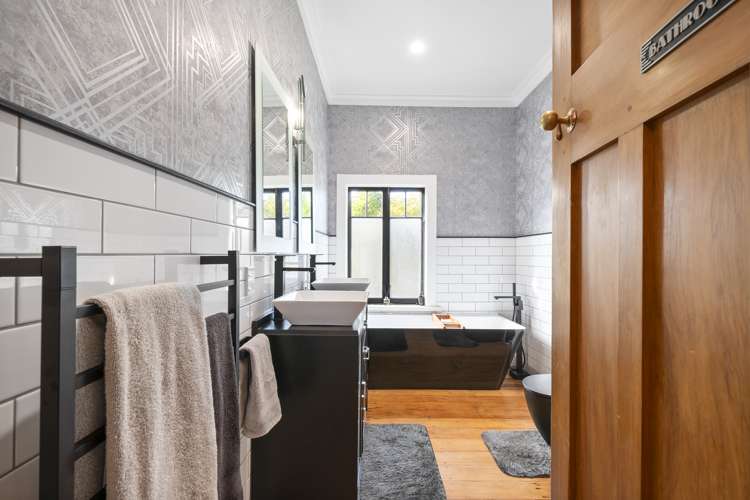 287 College Street West End_21