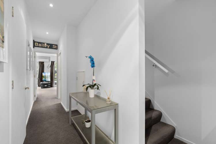 7 Henley Green Northwood_8