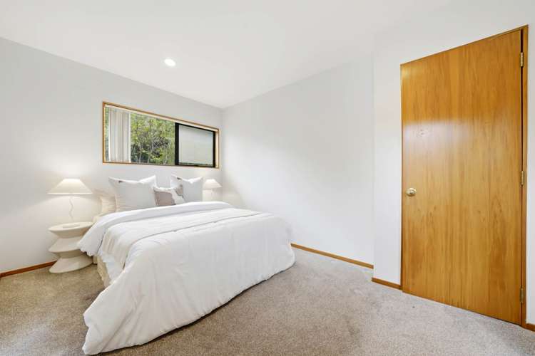 11 Highwood Grove Torbay_16