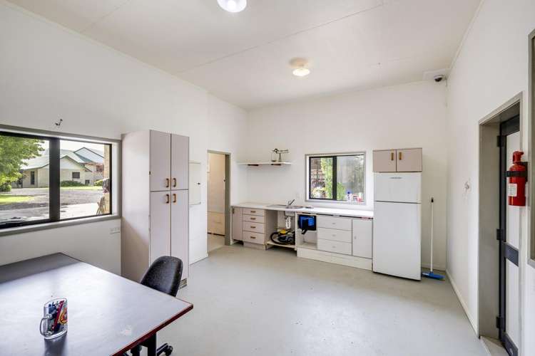 526 River Road Otane_30